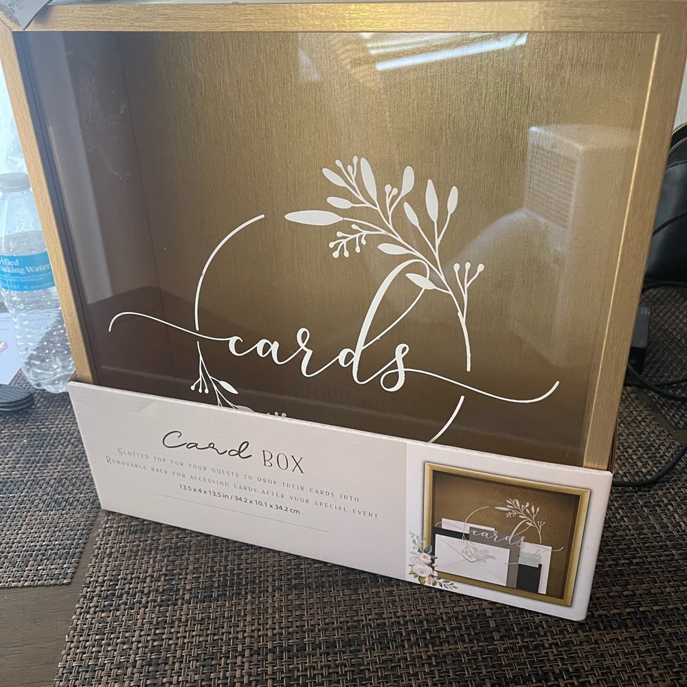 Slotted top card box